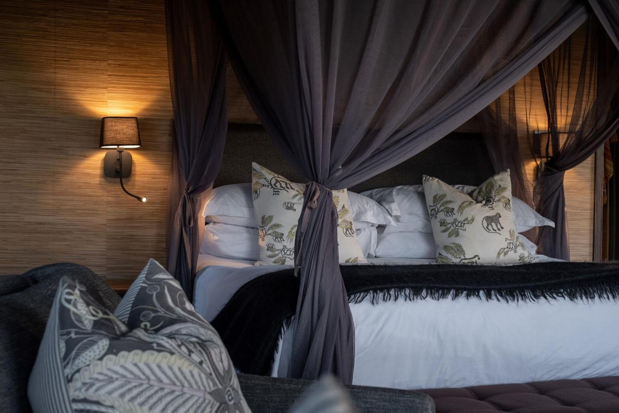 Hillsnek Safari Camp - Amakhala Game Reserve Exterior photo